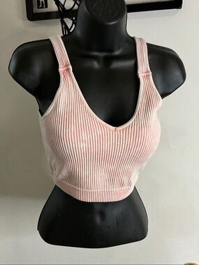 Zenana Outfitters Pink Ribbed V-Neck Crop Tank Size L/XL